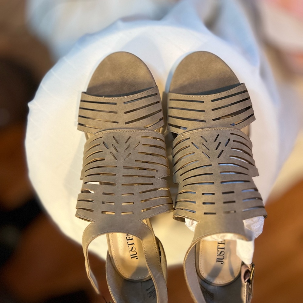 JustFab Women's Taupe Cutout Sandals